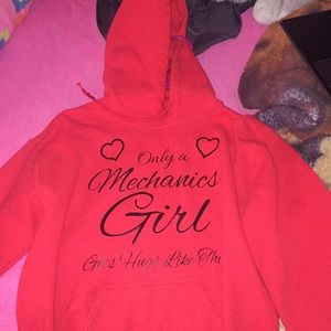 Sweatshirt/Hoodie